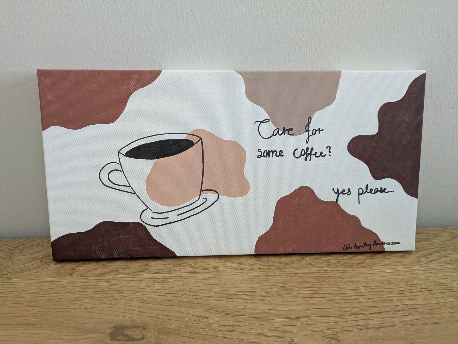 En kaffekopp med texten 'Care for some coffee? yes please...'